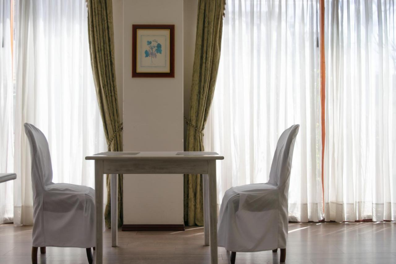 דויטאמה Hotel Dinastia Real מראה חיצוני תמונה