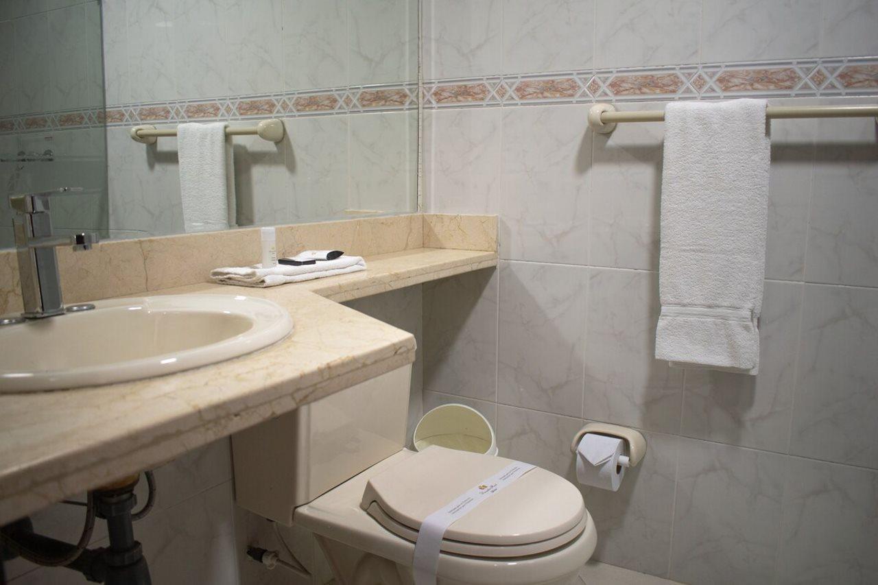 דויטאמה Hotel Dinastia Real מראה חיצוני תמונה